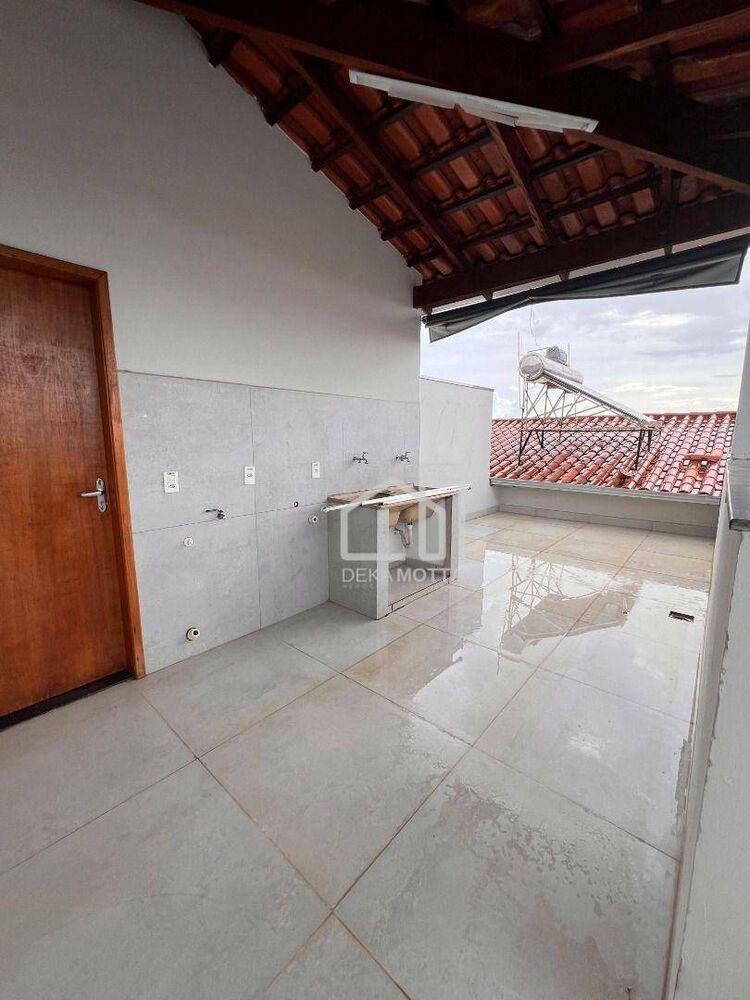 Casa, 3 quartos, 240 m² - Foto 13