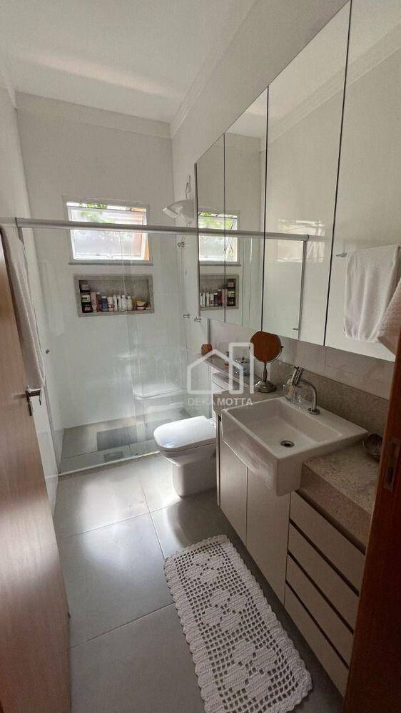 Casa, 3 quartos, 250 m² - Foto 1