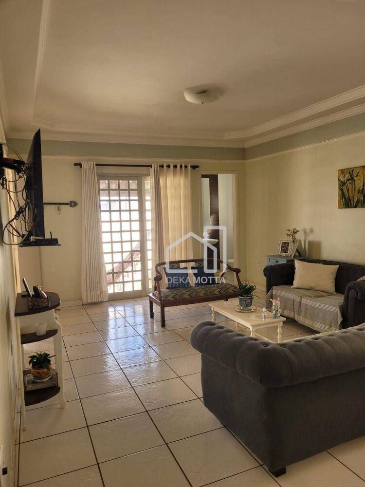 Casa, 3 quartos, 240 m² - Foto 12