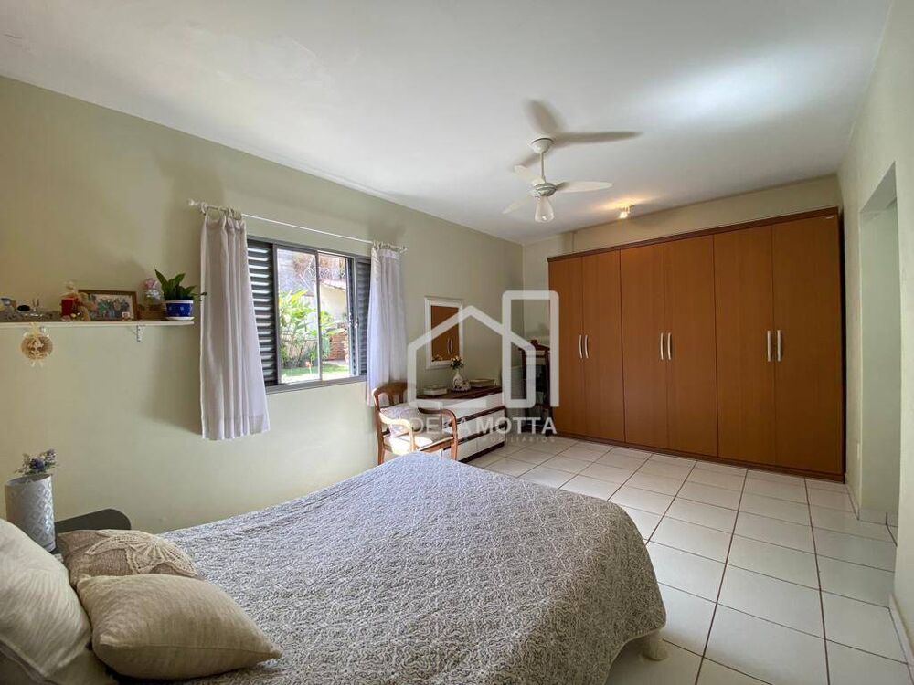 Casa, 3 quartos, 240 m² - Foto 16
