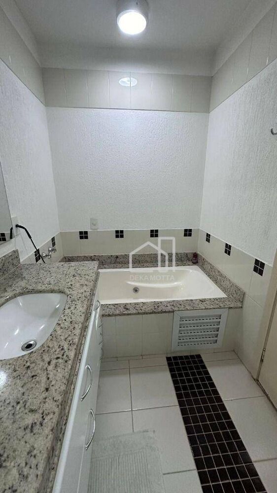 Casa, 4 quartos, 225 m² - Foto 2