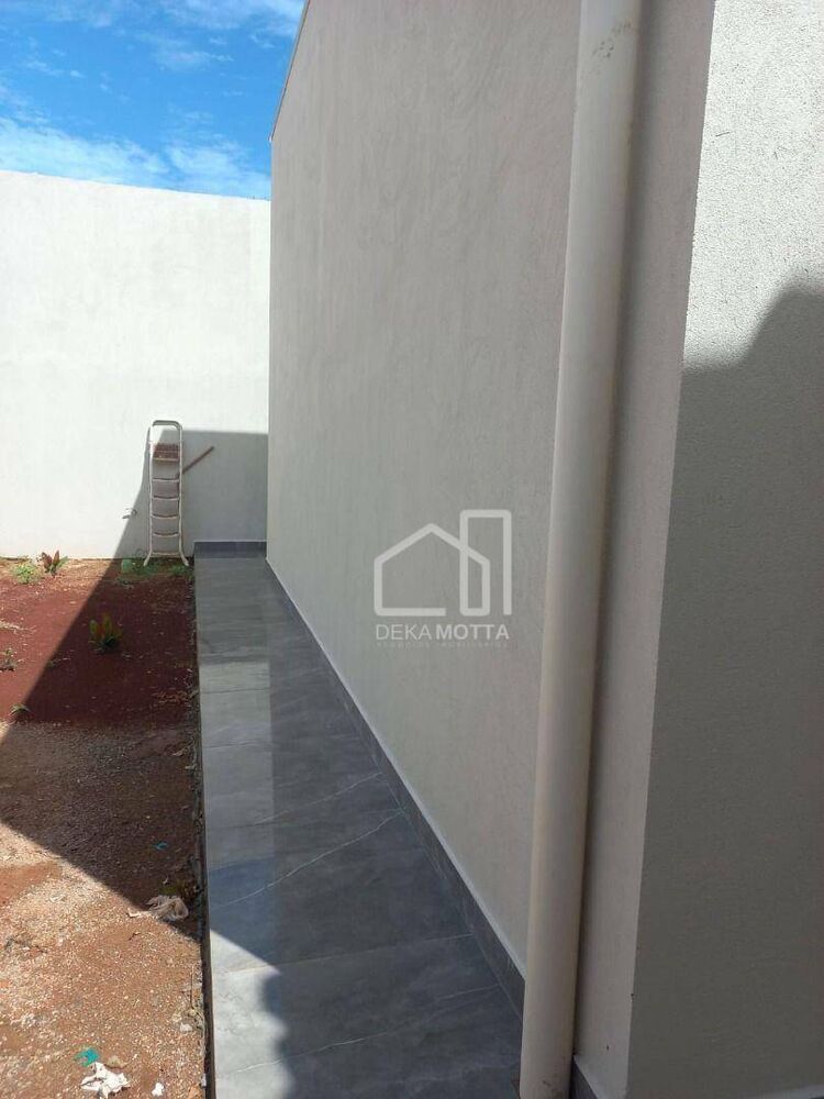 Casa à venda com 3 quartos, 119m² - Foto 2