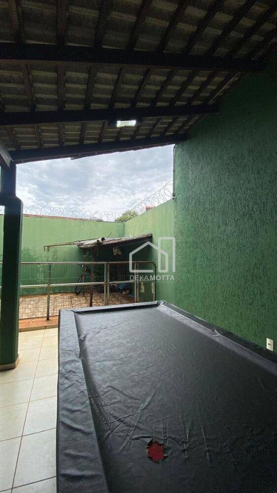 Casa, 3 quartos, 270 m² - Foto 1