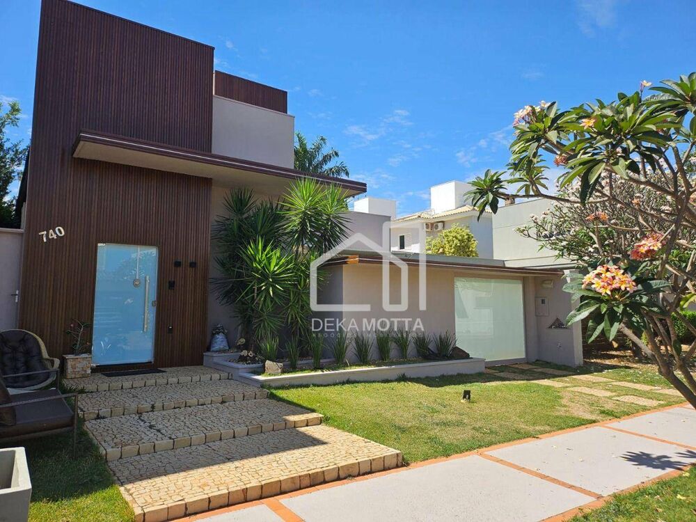 Casa, 3 quartos, 270 m² - Foto 1