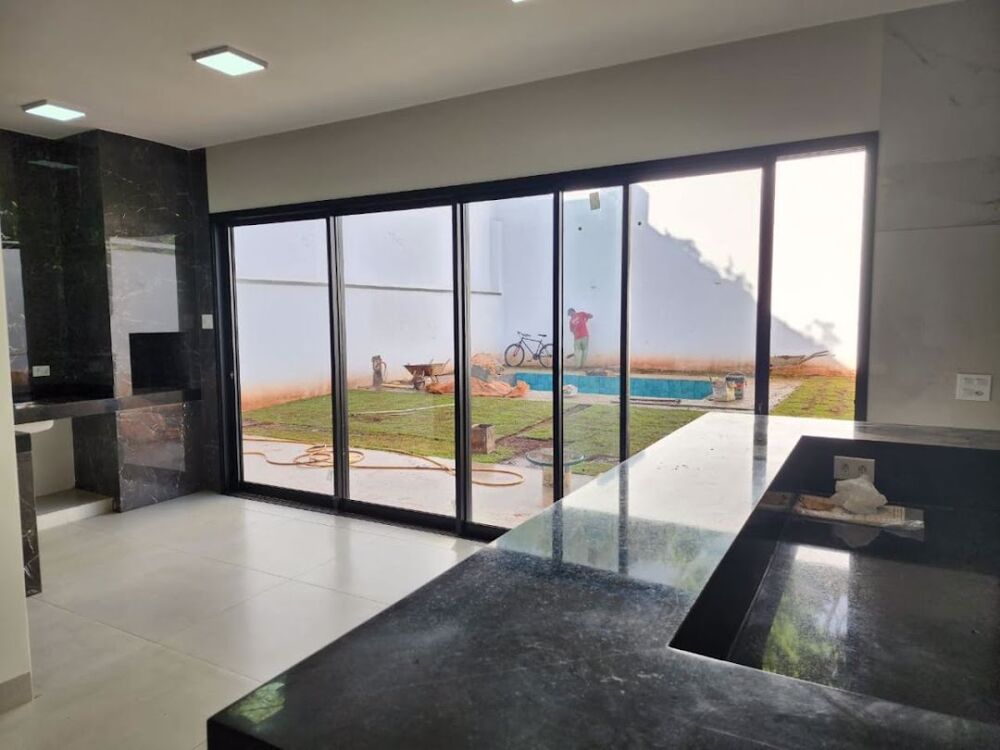 Casa, 3 quartos, 172 m² - Foto 1