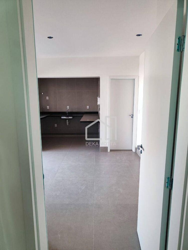 Apartamento à venda com 3 quartos, 93m² - Foto 4