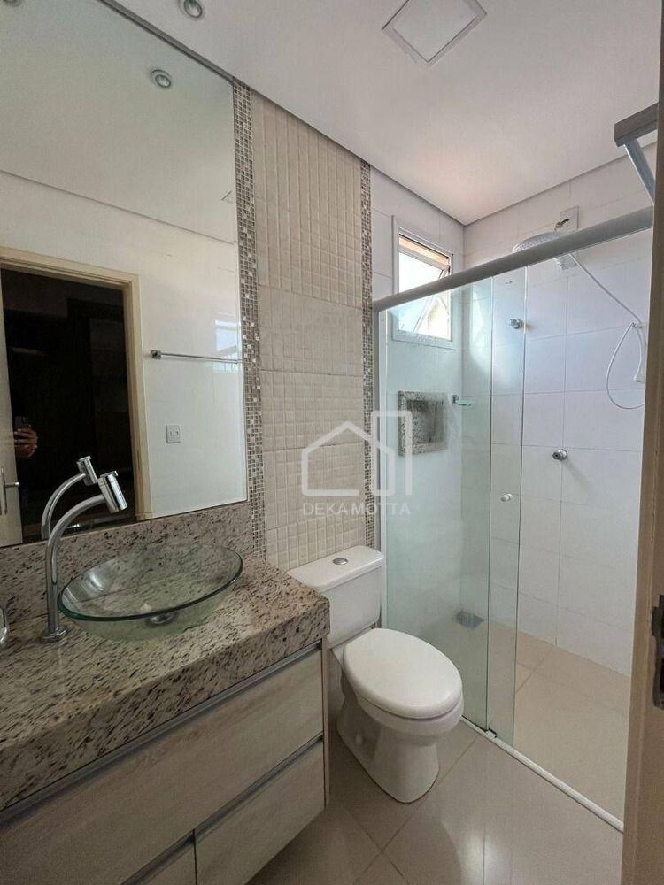 Apartamento à venda com 3 quartos, 140m² - Foto 2