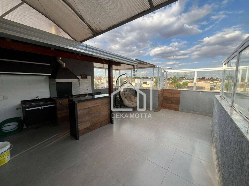 Apartamento, 3 quartos, 140 m² - Foto 2