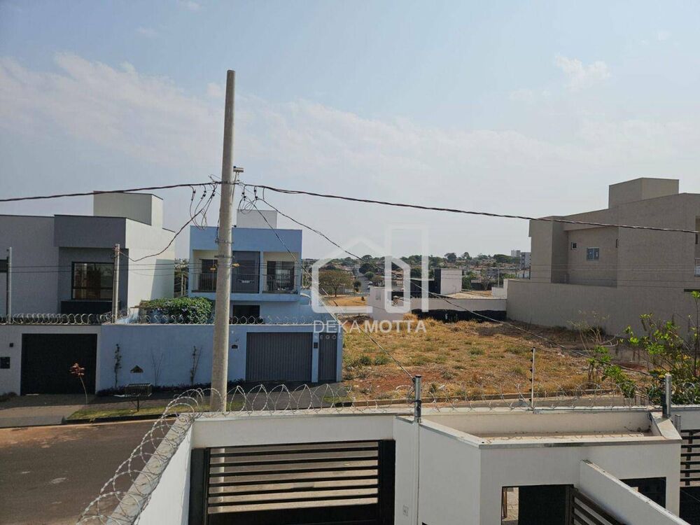 Casa à venda com 3 quartos, 126m² - Foto 2