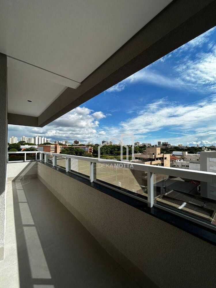 Apartamento à venda com 3 quartos, 94m² - Foto 1