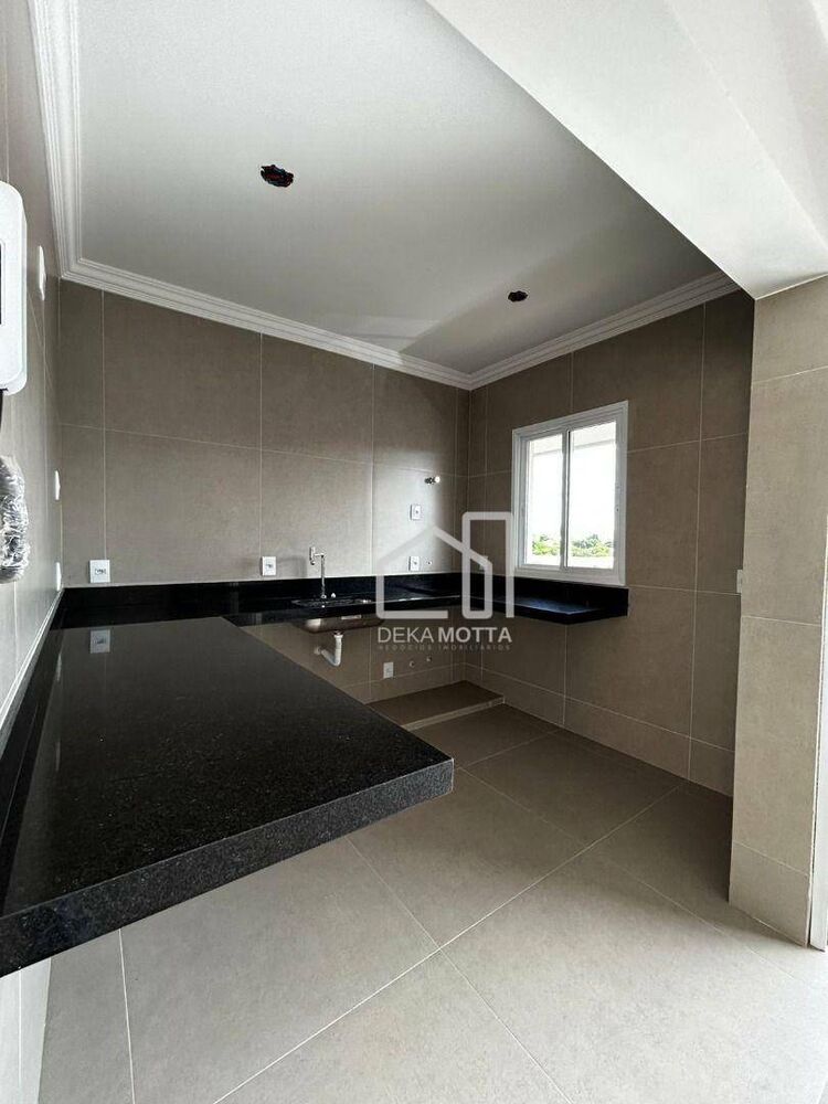 Apartamento à venda com 3 quartos, 94m² - Foto 4