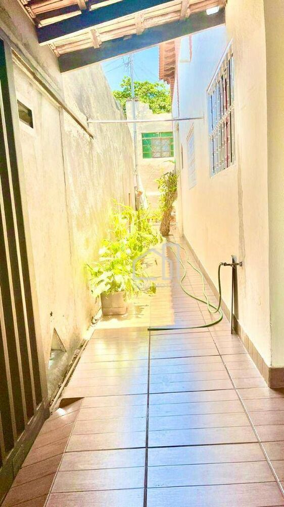 Sobrado, 4 quartos, 265 m² - Foto 2