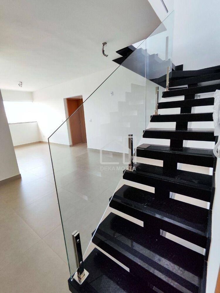 Cobertura à venda com 3 quartos, 129m² - Foto 1