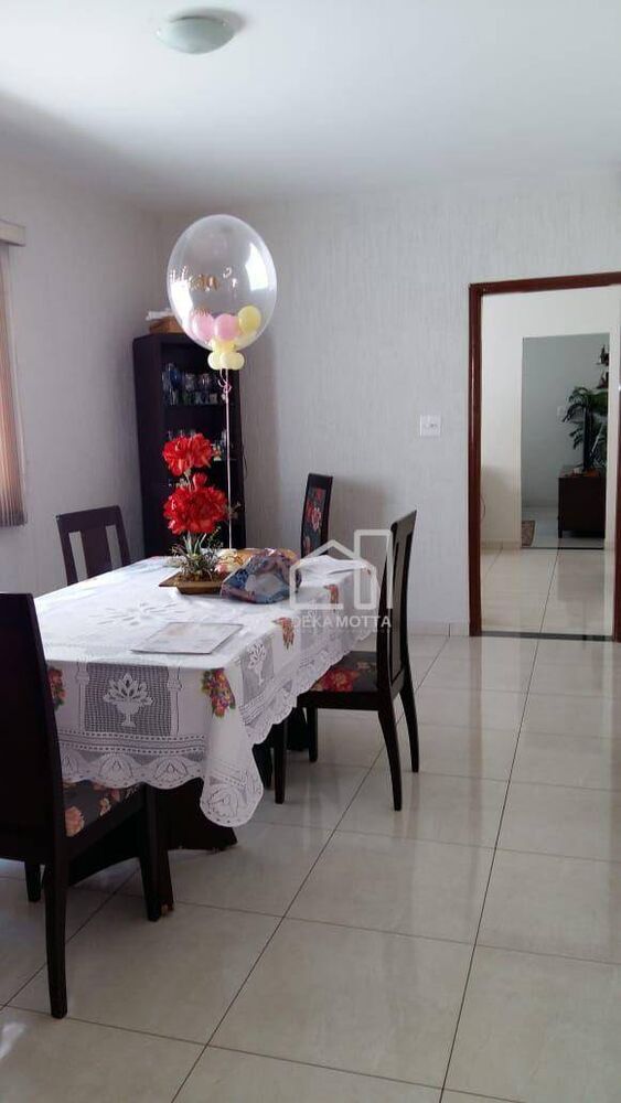Casa, 3 quartos, 236 m² - Foto 13