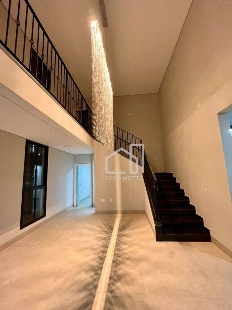 Sobrado à venda com 4 quartos, 306M2 - Foto 4