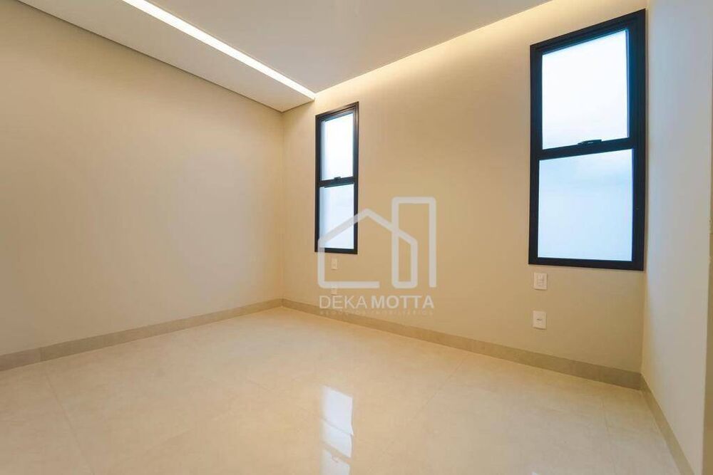 Casa, 4 quartos, 230 m² - Foto 11