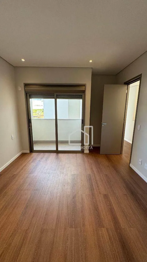 Casa, 3 quartos, 306 m² - Foto 1