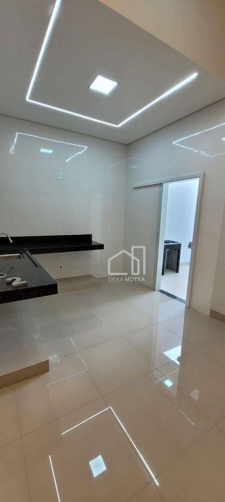 Casa à venda com 3 quartos, 80m² - Foto 10