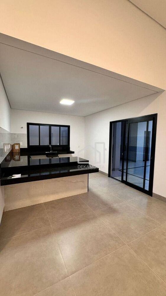 Casa à venda com 3 quartos, 150m² - Foto 2