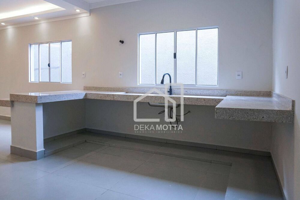 Casa à venda com 3 quartos, 260m² - Foto 12