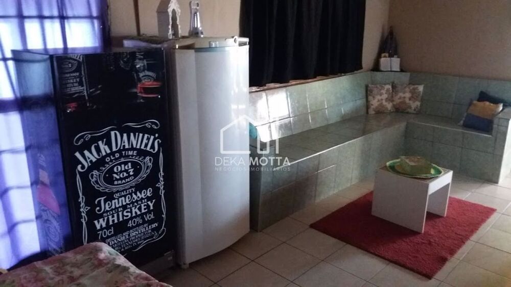 Chácara, 3 quartos, 4000 m² - Foto 1