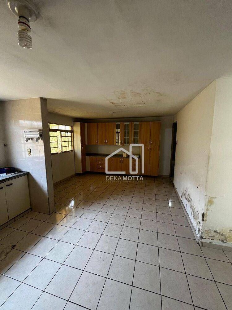 Casa, 5 quartos, 250 m² - Foto 2
