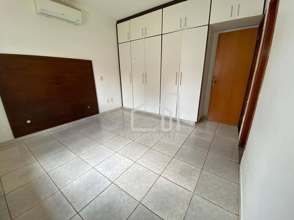 Casa, 4 quartos, 144 m² - Foto 2