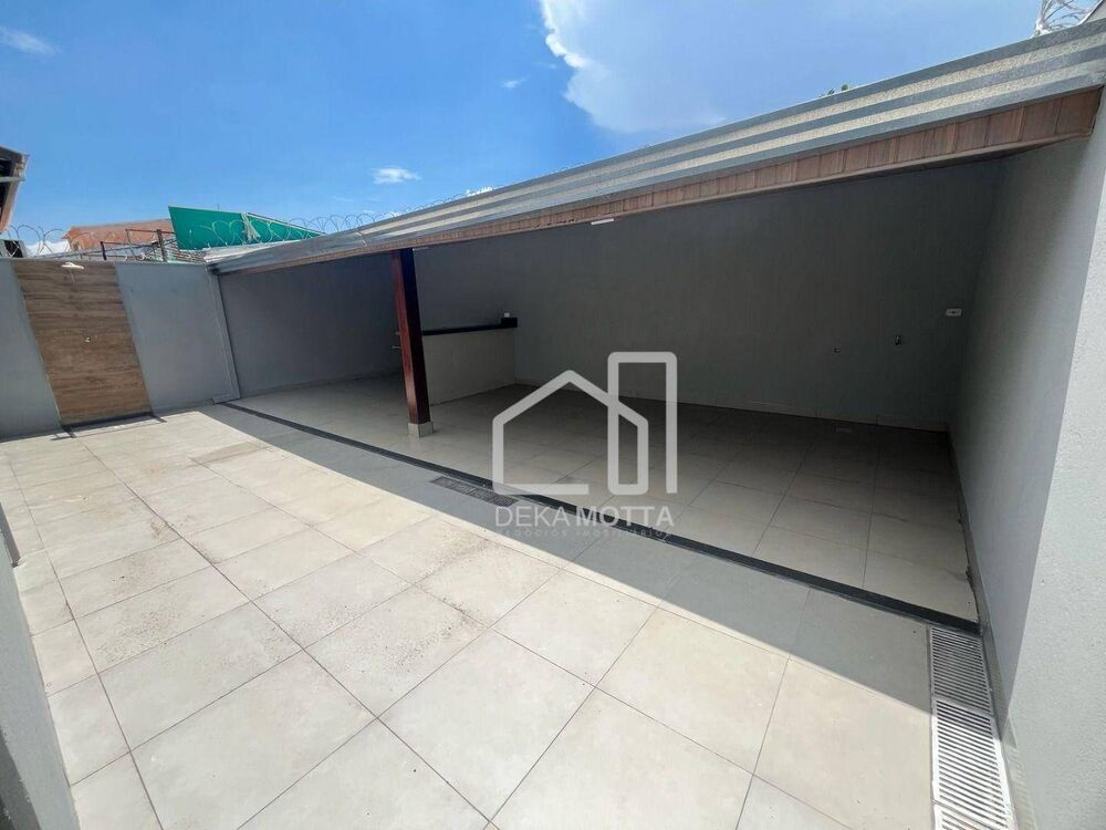 Casa à venda com 2 quartos, 200m² - Foto 3