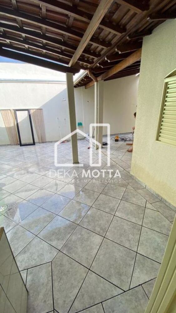 Casa para alugar com 4 quartos, 120m² - Foto 24