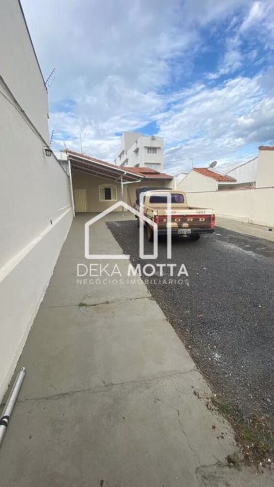 Casa para alugar com 4 quartos, 120m² - Foto 2