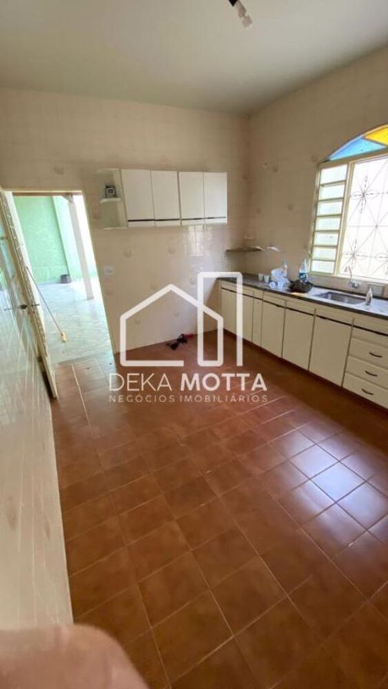 Casa para alugar com 4 quartos, 120m² - Foto 10