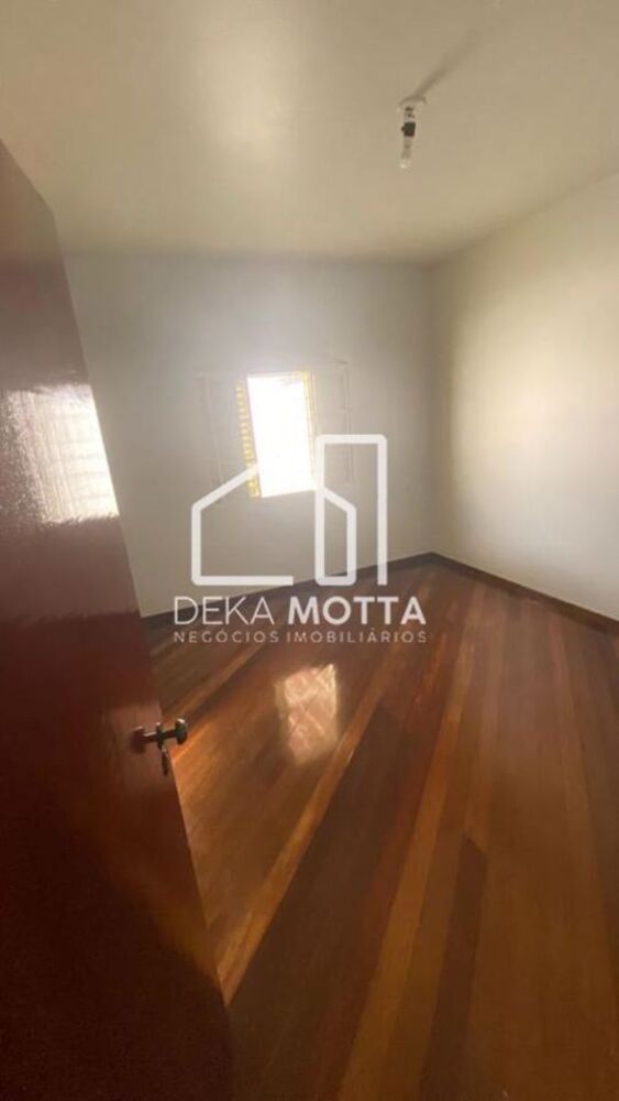 Casa para alugar com 4 quartos, 120m² - Foto 4