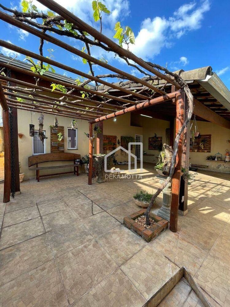 Casa, 3 quartos, 190 m² - Foto 1