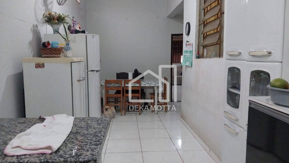 Casa, 5 quartos, 186 m² - Foto 2