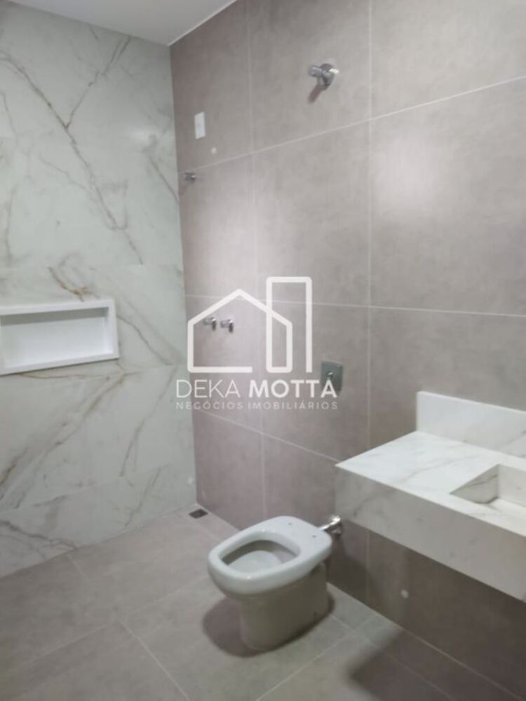 Casa, 4 quartos, 210 m² - Foto 2