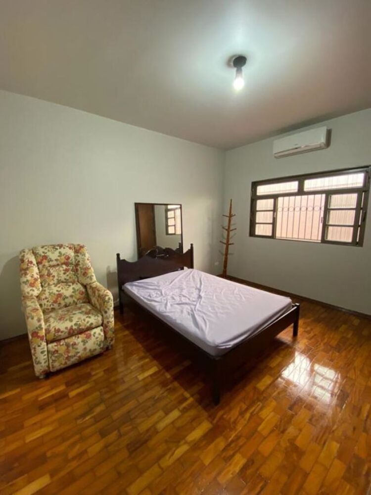 Casa, 3 quartos, 195 m² - Foto 1