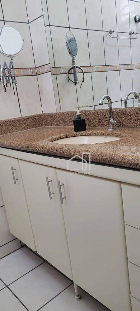Casa, 3 quartos, 320 m² - Foto 1