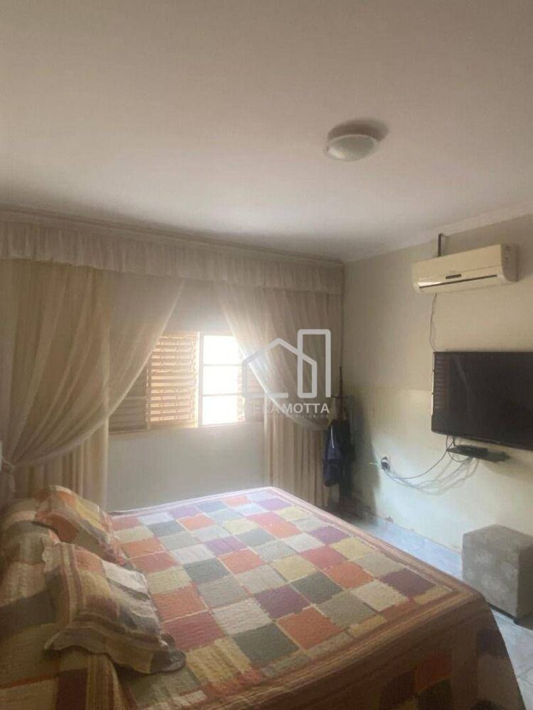 Casa, 4 quartos, 212 m² - Foto 4