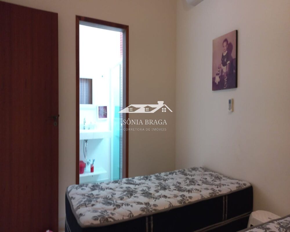 Casa, 5 quartos, 320 m² - Foto 1