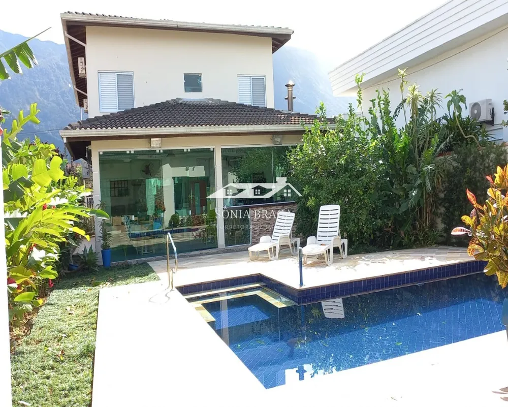 Casa, 5 quartos, 320 m² - Foto 1