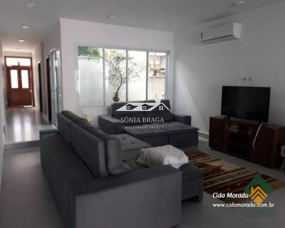 Casa, 4 quartos, 270 m² - Foto 1