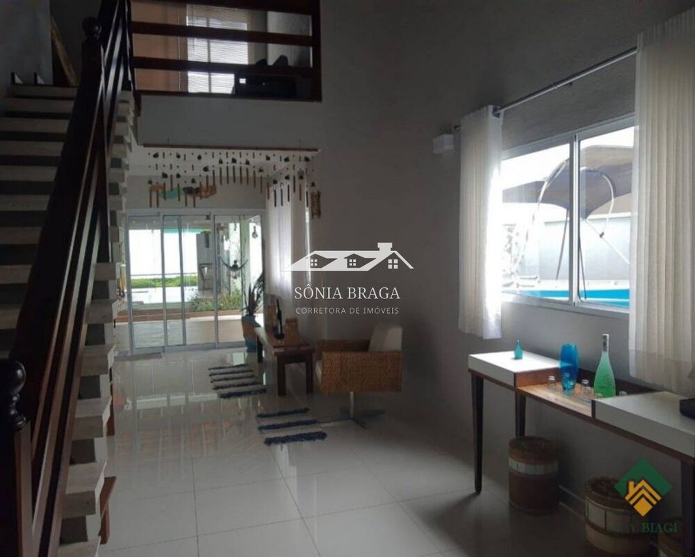 Casa, 4 quartos, 253 m² - Foto 2