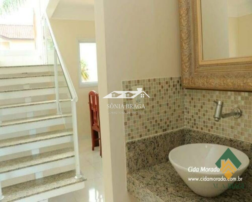 Casa, 4 quartos, 130 m² - Foto 1
