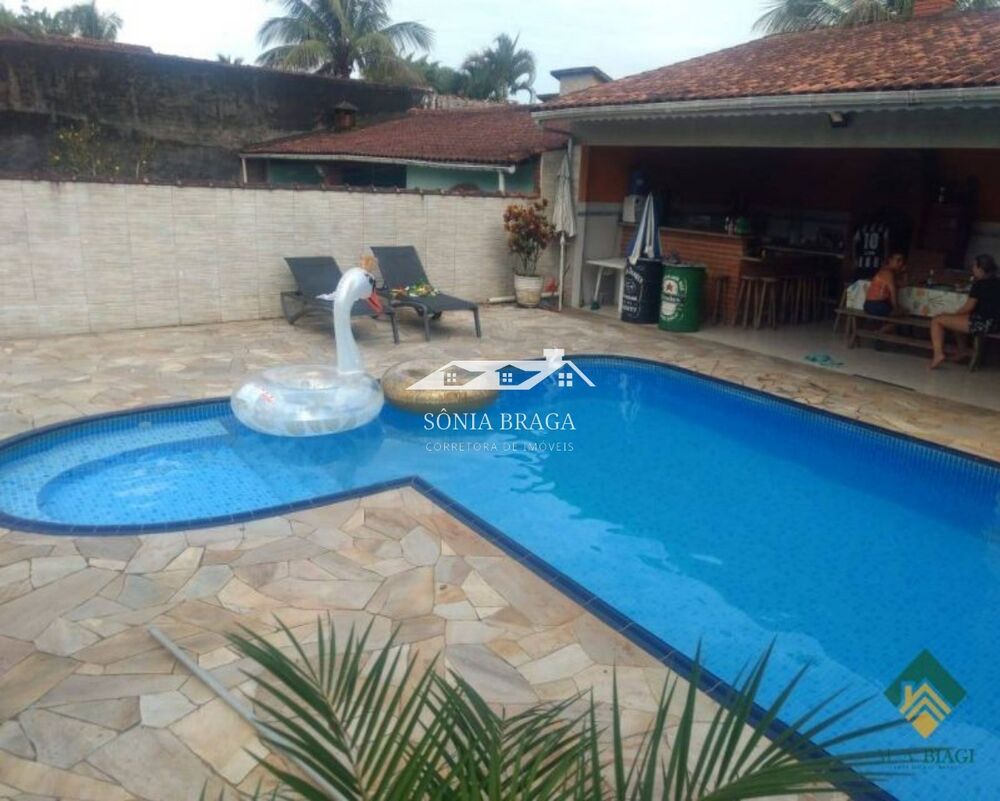 Casa, 4 quartos, 190 m² - Foto 1