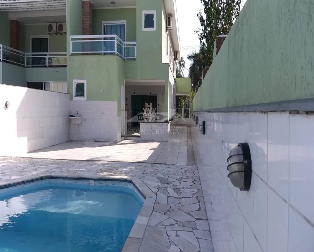 Casa, 4 quartos, 180 m² - Foto 1