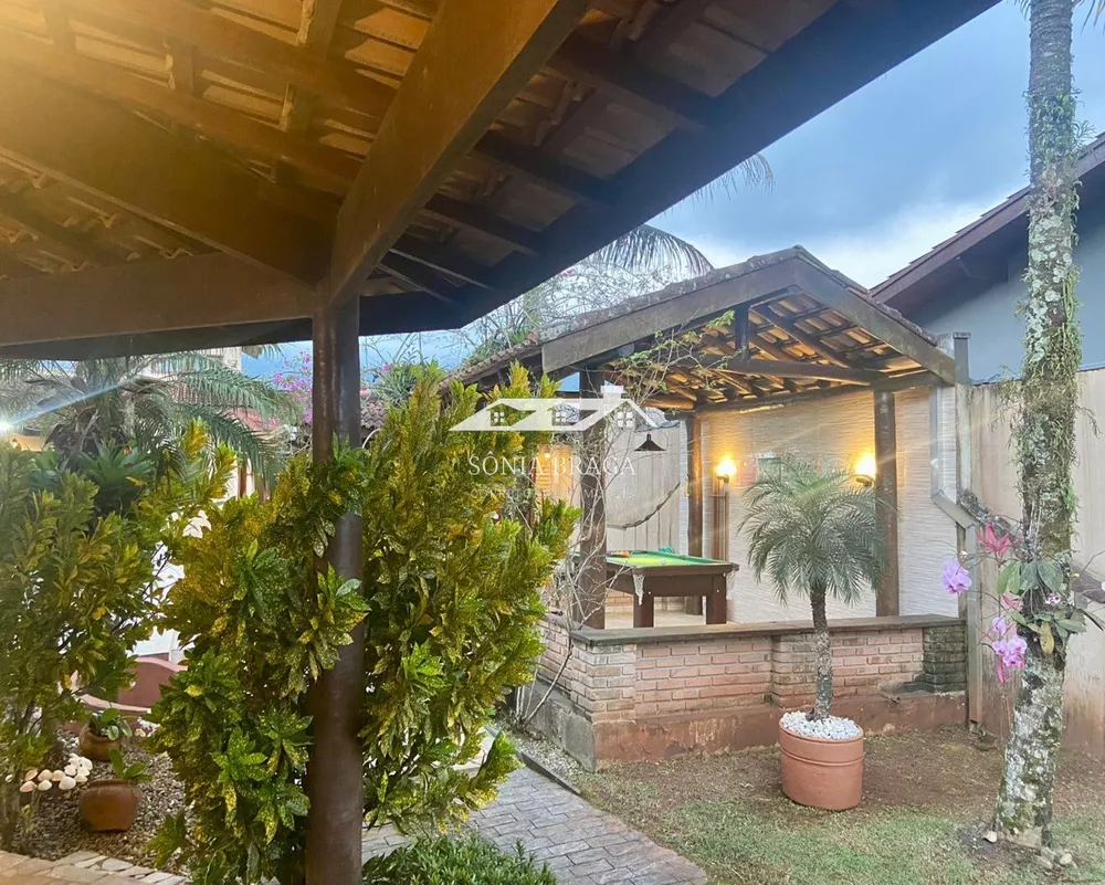 Casa, 4 quartos, 260 m² - Foto 2
