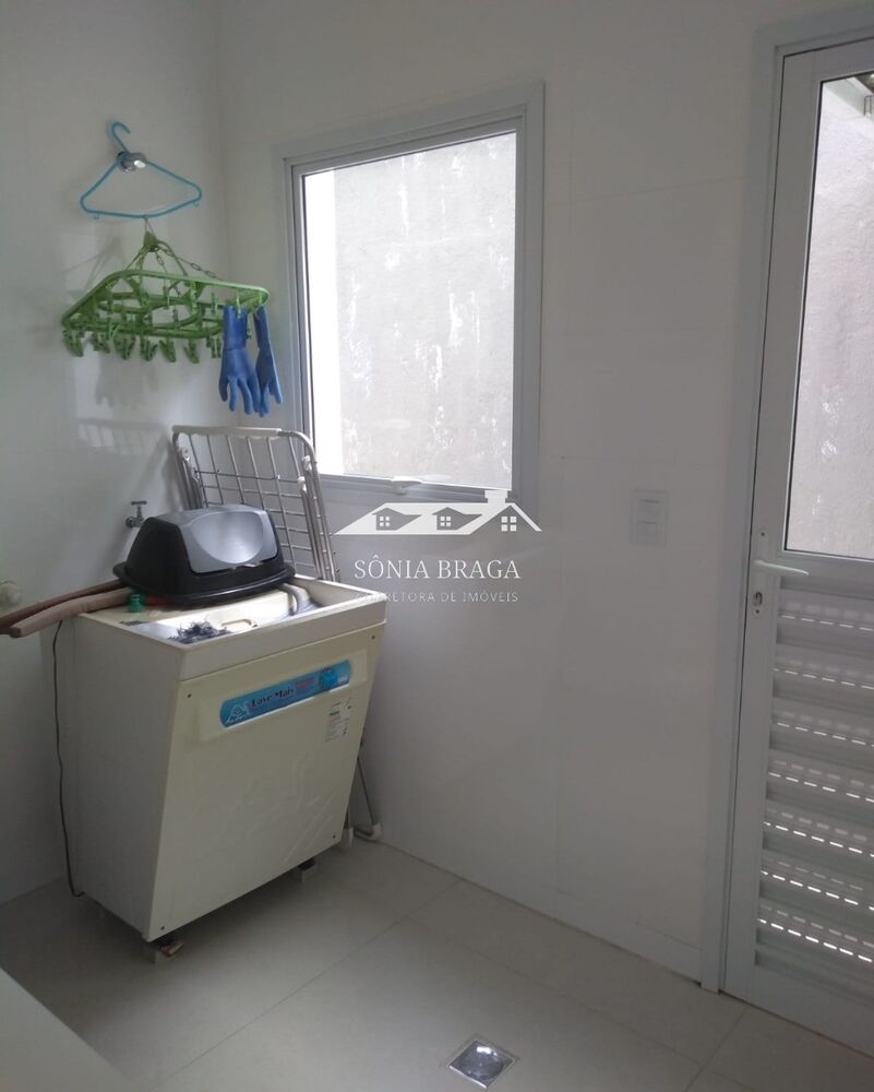 Casa à venda com 4 quartos, 230m² - Foto 9