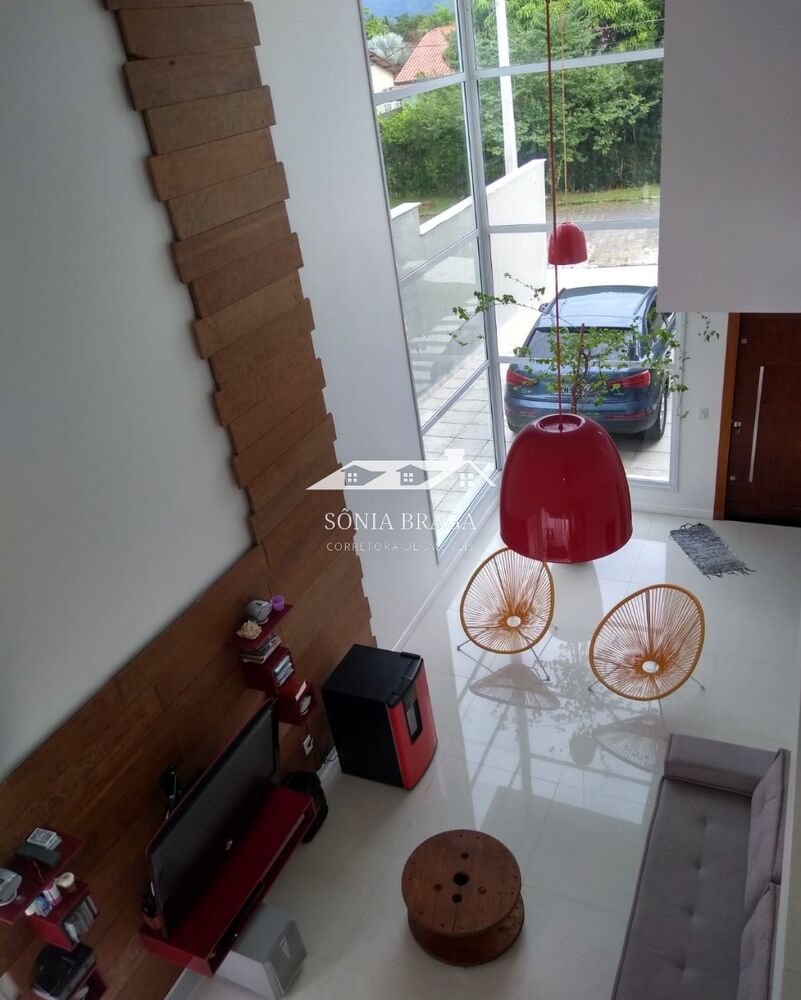 Casa à venda com 4 quartos, 230m² - Foto 5