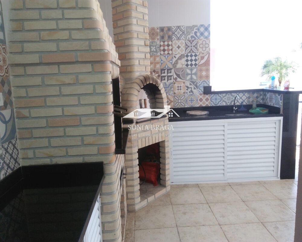 Casa à venda com 4 quartos, 230m² - Foto 3