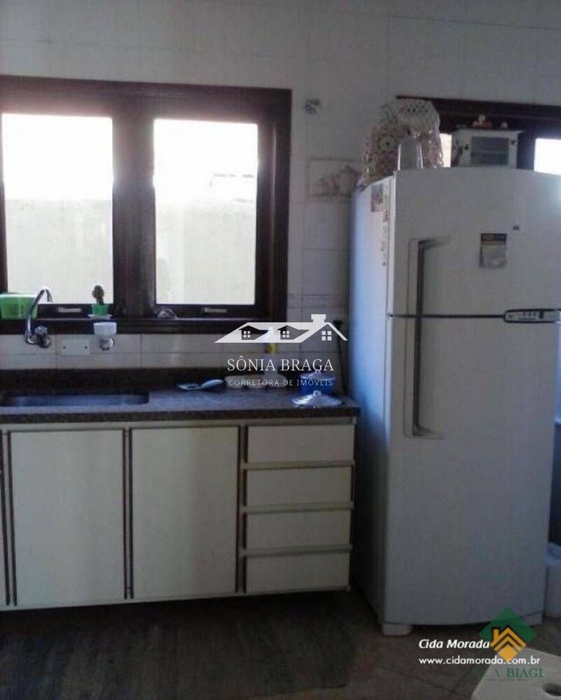 Casa, 3 quartos, 180 m² - Foto 1